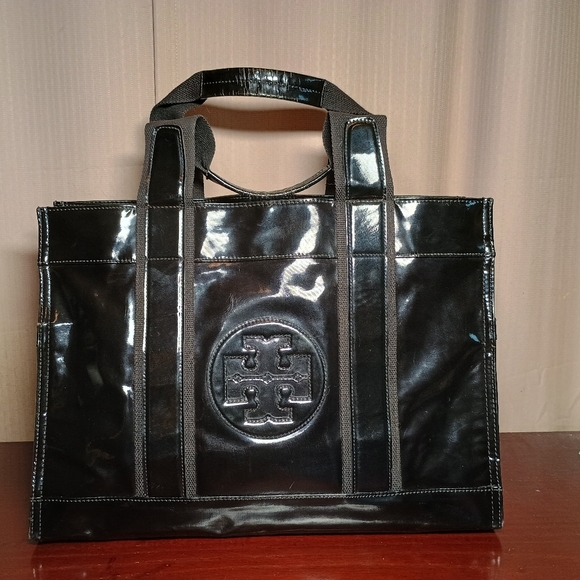 Tory Burch Handbags - Tory Burch Ella Patent Tote